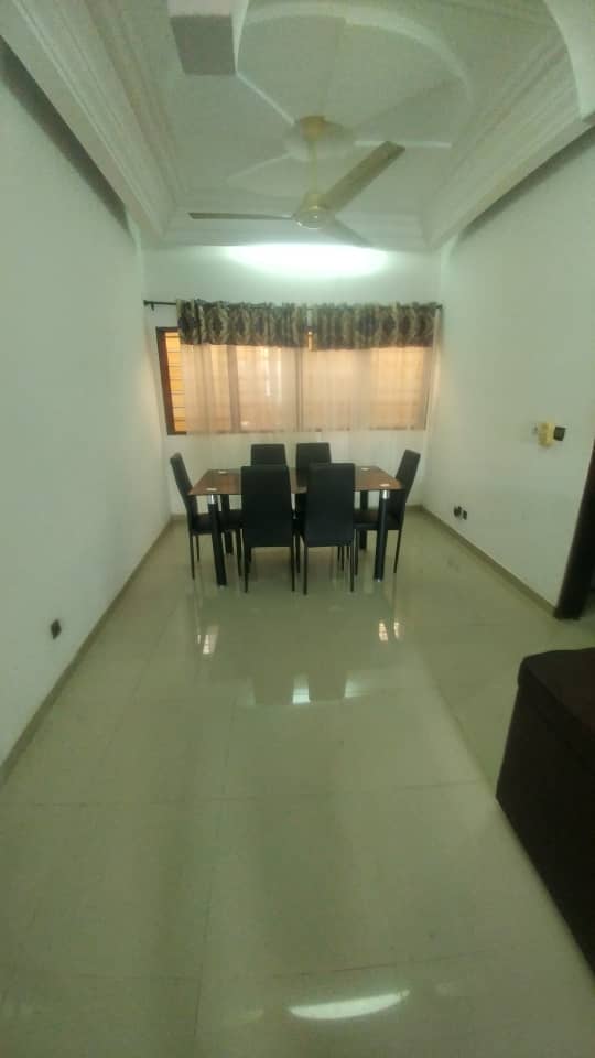 N° 5230 :
                        Appartement meublé à louer , Nyekonakpoe, Lome, Togo : 350 000 XOF/mois
