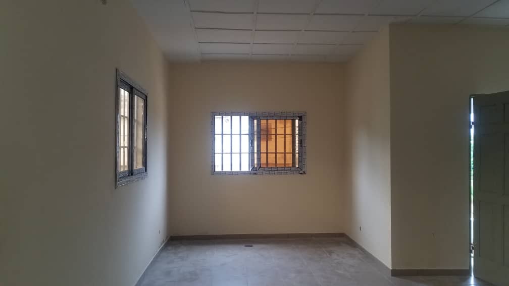 N° 5373 :
                        Appartement à louer , Adidogome, Lome, Togo : 180 000 XOF/mois