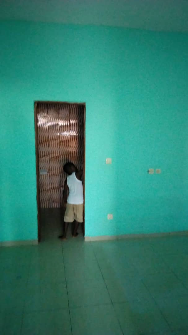 N° 4678 :
                            Chambre salon à louer , Awatame, Lome, Togo : 35 000 XOF/mois
