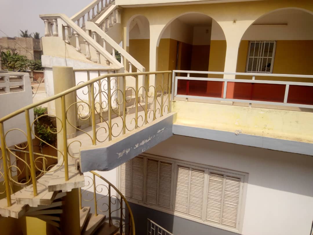 N° 4419 :
                        Villa à louer , Avenou, Lome, Togo : 300 000 XOF/mois
