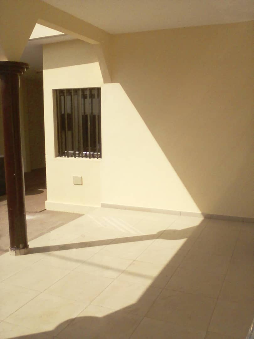 N° 4269 :
                            Villa à louer , Kegue, Lome, Togo : 170 000 XOF/mois
