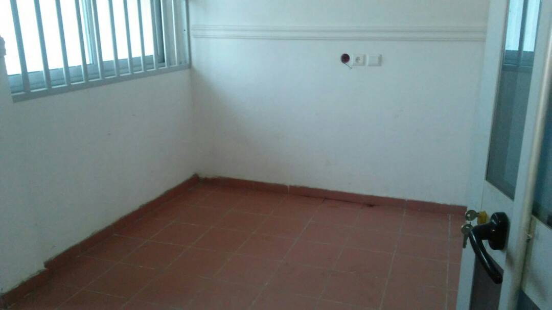 N° 4142 :
                            Appartement à louer , Akodessewa, Lome, Togo : 80 000 XOF/mois
