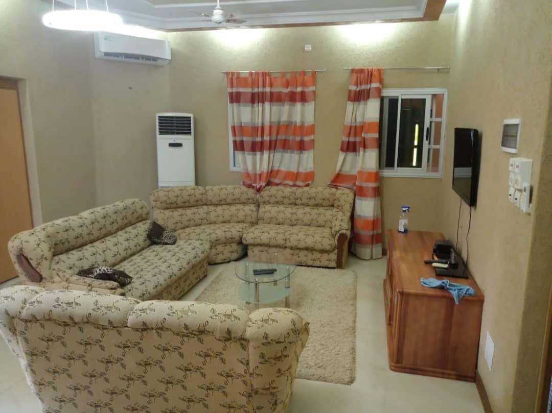 N° 4387 :
                            Appartement meublé à louer , Tokoin, Lome, Togo : 450 000 XOF/mois