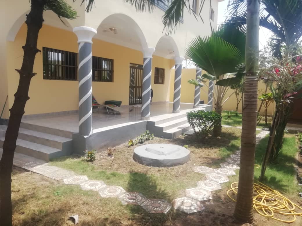 N° 5245 :
                        Villa à louer , Avepozo, Lome, Togo : 550 000 XOF/mois