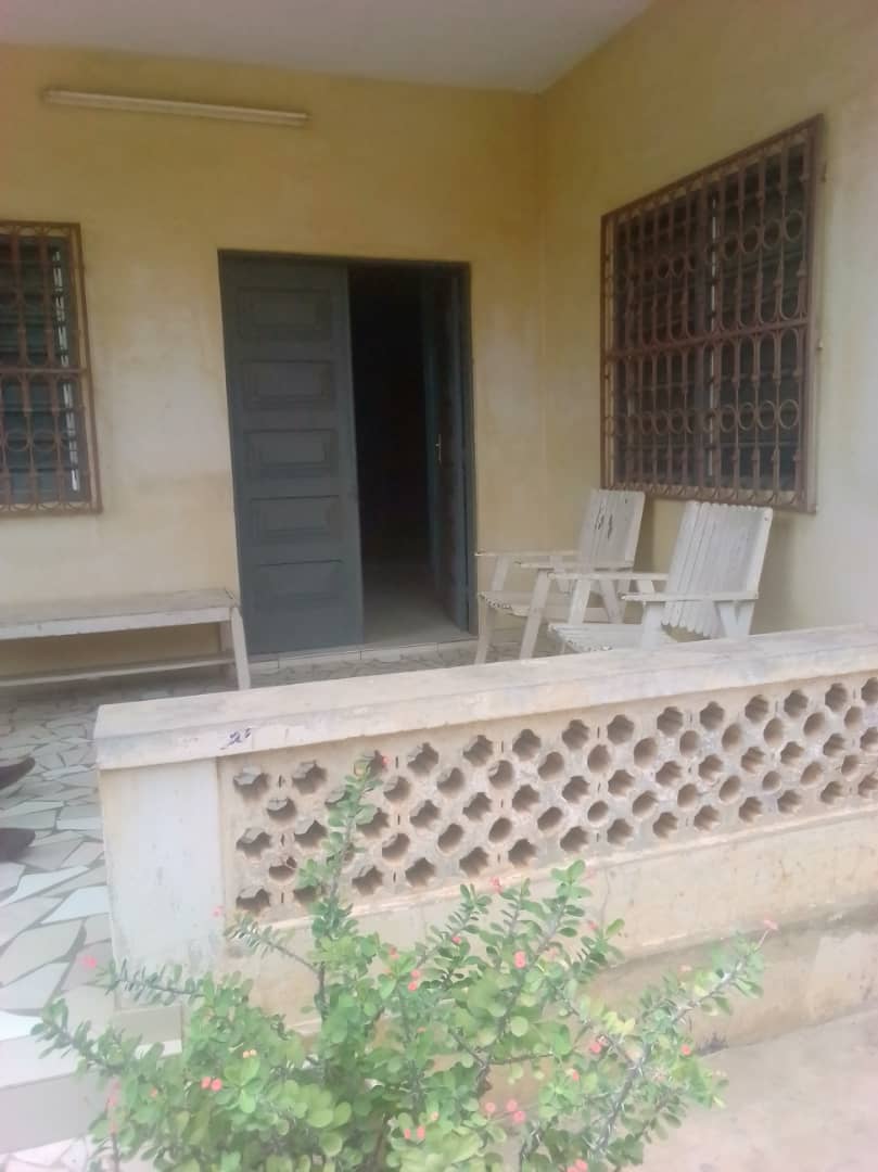 N° 4549 :
                            Maison à vendre , Hedzranawoe, Lome, Togo : 22 000  000 XOF/vie