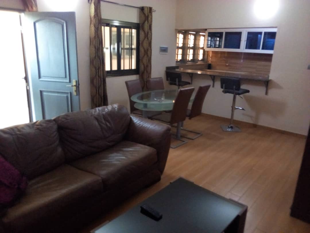 N° 4701 :
                        Appartement meublé à louer , Hedzranawoe , Lome, Togo : 250 000 XOF/mois