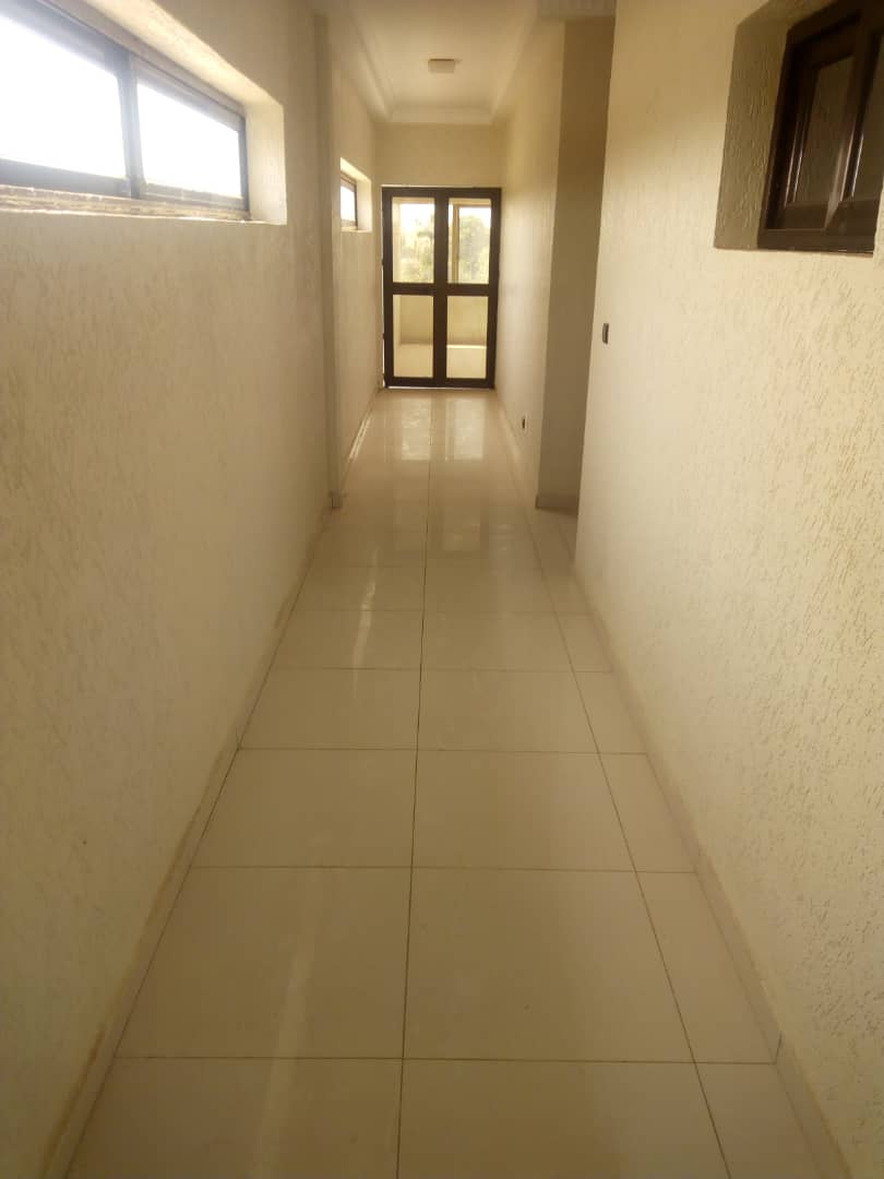 N° 4429 :
                        Appartement à louer , Djidjole, Lomé, Togo : 350 000 XOF/mois