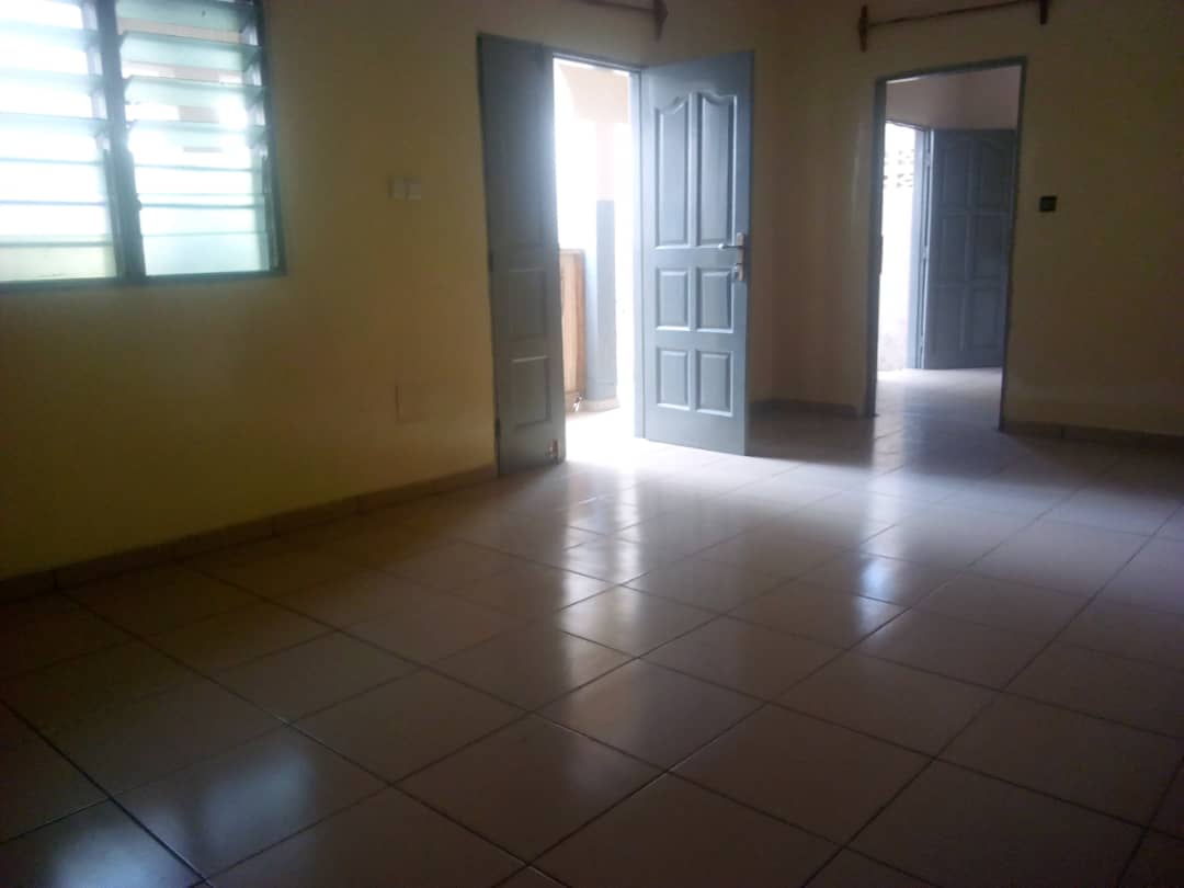 N° 4383 :
                            Appartement à louer , Agoe, Lome, Togo : 45 000 XOF/mois